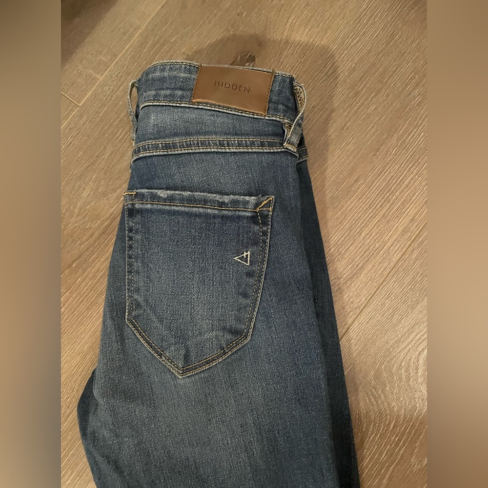Hidden jeans - Picture 2 of 3